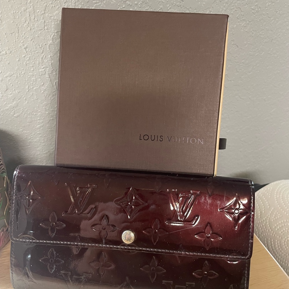 Louis Vuitton BurgandyLeather Wallet Classic